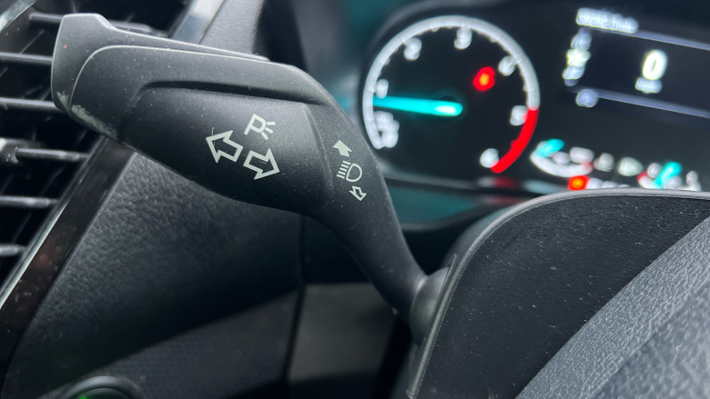 Ford Transit Connect 250 L2 Diesel 1.5 EcoBlue 100ps Limited Van Powershift